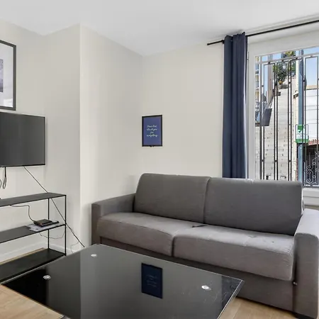 Clemenceau - 3 De 2 A 12 Pax *